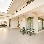 Urban Paradise - Modern Bukarest