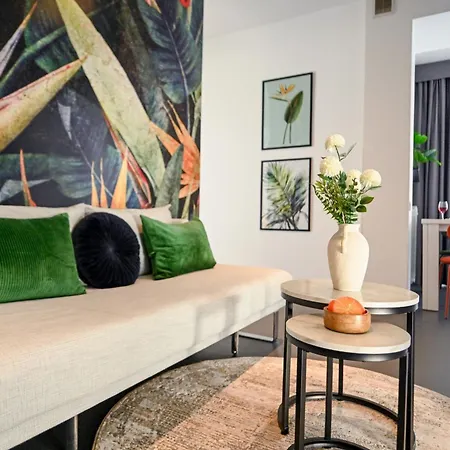 Apartment Urban Paradise - Modern