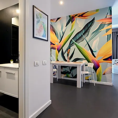 Urban Paradise - Modern Apartment