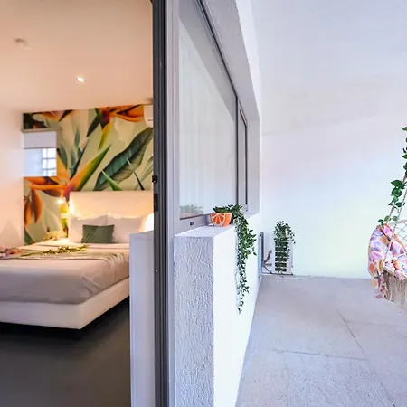 Urban Paradise - Modern * בוקרשט