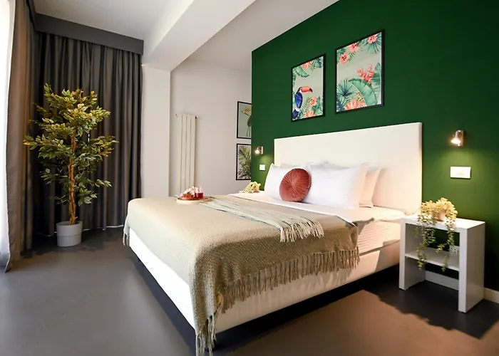 Urban Paradise - Modern *