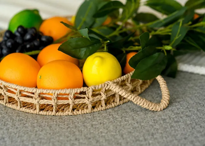 Urban Paradise - Modern *