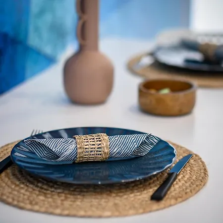 Urban Paradise - Modern Apartman Bukarest